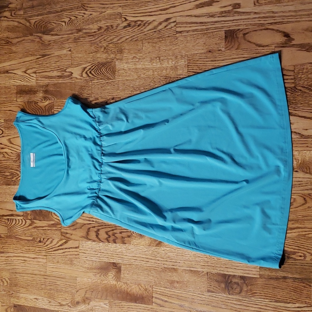(S) Columbia Omni-Shade Sun Protection Solid Color Activewear Athleisure